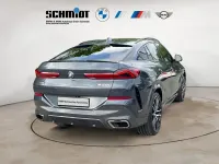Gebraucht BMW X6 M50 Shadowline 530 PS (389 kW) 2021 Arktikgrau brillanteffekt SUV