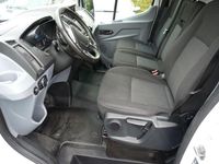 Gebraucht Ford Transit Trend 131 PS (96 kW) 2018 Frostweiß Van