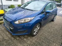 Gebraucht Ford Fiesta 95 PS (69 kW) 2014 Blau Kleinwagen