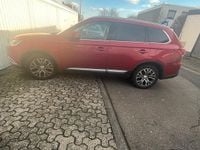 Gebraucht Mitsubishi Outlander 150 PS (110 kW) 2017 Rot SUV