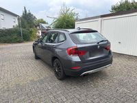Gebraucht BMW X1 165 PS (121 kW) 2014 Silber SUV
