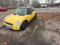 Usata Mini Cooper 135 CV (99 kW) 2003 Giallo Utilitaria
