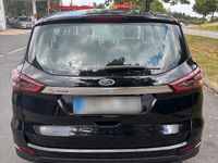 Second-hand Ford S-MAX S 150 CP (110 kW) 2017 Negru Monovolum
