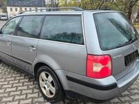 Second-hand VW Passat 131 CP (96 kW) 2004 Gri Break