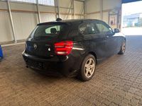 Gebraucht BMW 114 102 PS (75 kW) 2012 Schwarz Kleinwagen