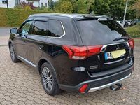 Gebraucht Mitsubishi Outlander Plus 150 PS (110 kW) 2016 Schwarz SUV