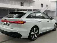 Second-hand Audi A5 S-line plus 204 CP (150 kW) 2025 Alb Break