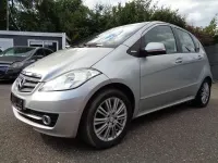 Gebraucht Mercedes A170 Elegance 116 PS (85 kW) 2009 Silber Van / Kleinbus