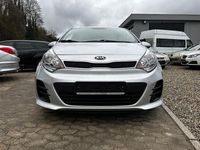Gebraucht Kia Rio 86 PS (63 kW) 2016 Silber Kleinwagen