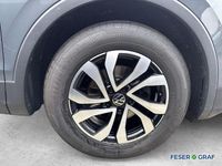 Gebraucht VW Tiguan Active 122 PS (89 kW) 2022 Delfingrau metallic SUV