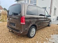 Gebraucht Mercedes V220 163 PS (119 kW) 2015 Braun Van / Kleinbus