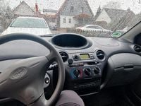 Gebraucht Toyota Yaris 87 PS (63 kW) 2003 Silber Kleinwagen