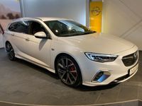 Gebraucht Opel Insignia Exklusiv 209 PS (153 kW) 2018 Weiß metallic Kombi