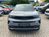Neu Opel Mokka 131 PS (96 kW) 2026 Grau SUV