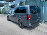 Gebraucht Mercedes V250 190 PS (139 kW) 2023 Selenitgrau Van / Kleinbus