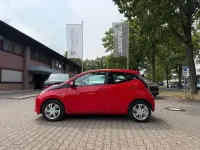 Gebraucht Toyota Aygo X-play 69 PS (50 kW) 2016 Rot Kleinwagen