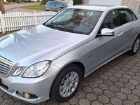 Gebraucht Mercedes E200 Elegance 184 PS (135 kW) 2009 Silber Limousine