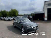 Neu Seat Leon 150 PS (110 kW) 2025 Blau Limousine