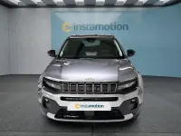 Uusi Jeep Avenger 101 HP (74 kW) 2025 Harmaa Katumaasturi