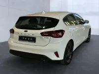 Gebraucht Ford Focus Titanium 155 PS (114 kW) 2023 Weiß Limousine