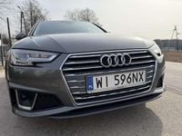 Gebraucht Audi A4 Comfort 190 PS (139 kW) 2019 Grau Limousine