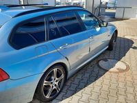 Gebraucht BMW 318 Exclusive 143 PS (105 kW) 2010 Blau Kombi