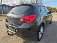 Gebraucht Opel Astra 125 PS (91 kW) 2012 Karbonschw graphitschw midnigh Limousine