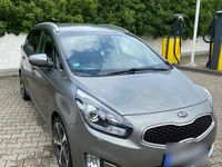 Gebraucht Kia Carens 136 PS (100 kW) 2013 Silber Van / Kleinbus