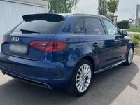 gebraucht Audi A3 Sportback 1.6 TDI S tronic S line 2. Hand, Sc