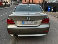 Gebraucht BMW 530 218 PS (160 kW) 2004 Beige Limousine