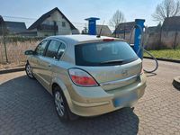Gebraucht Opel Astra 116 PS (85 kW) 2005 Gold Limousine