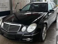Gebraucht Mercedes E280 177 PS (130 kW) 2009 Schwarz Kombi