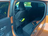 Gebraucht Dacia Sandero Expression 101 PS (74 kW) 2023 Orange Limousine
