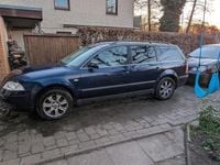 Gebraucht VW Passat 105 PS (77 kW) 2001 Blau Kombi