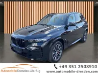 Gebraucht BMW X5 M M Sport 530 PS (389 kW) 2024 Black sapphire metallic SUV