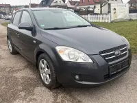 Gebraucht Kia Ceed 116 PS (85 kW) 2008 Grau Kleinwagen