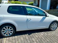 Gebraucht VW Golf VI 122 PS (89 kW) 2010 Weiß Kleinwagen