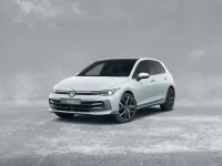 Gebraucht VW Golf VIII Edition 150 PS (110 kW) 2024 Crystal ice blue metallic Limousine