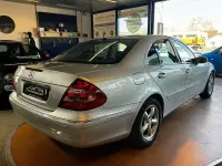 Gebraucht Mercedes E240 177 PS (130 kW) 2004 Silver metallic Limousine