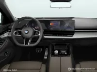 Gebraucht BMW 520 M Sport 197 PS (144 kW) 2025 Grau Kombi