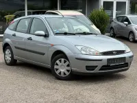 Gebraucht Ford Focus Ambiente 75 PS (55 kW) 2004 Silber Limousine