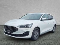 Neu Ford Focus Titanium 155 PS (114 kW) 2026 Weiß Limousine