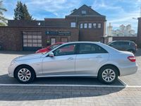 Second-hand Mercedes E200 184 CP (135 kW) 2011 Argintiu Berlinǎ