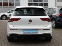 Gebraucht VW Golf VIII R 131 PS (96 kW) 2023 Oryxweiß perlmutteffekt Limousine