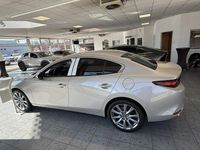 Neu Mazda 3 Exclusive 140 PS (102 kW) 2025 Beige Limousine