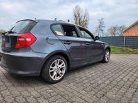 Gebraucht BMW 116 122 PS (89 kW) 2008 Schwarz Kleinwagen