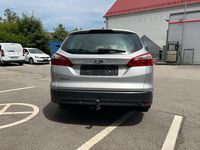 Usata Ford Focus 116 CV (85 kW) 2014 Argento Station wagon