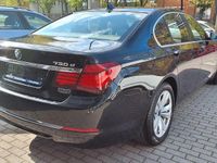 Second-hand BMW 730 258 CP (189 kW) 2014 Negru Berlinǎ
