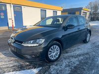 Gebraucht VW Golf VII Trendline 110 PS (80 kW) 2018 Grau Limousine