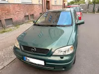 Używany Opel Astra Selection 125 KM (91 kW) 2001 Zielony Sedan/Limuzyna